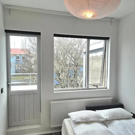 Perfectly Located Downtown Apartment